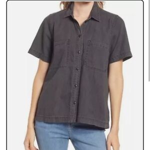 Madewell Denim Short Sleeve Button Down Shirt in Lunar Wash size S